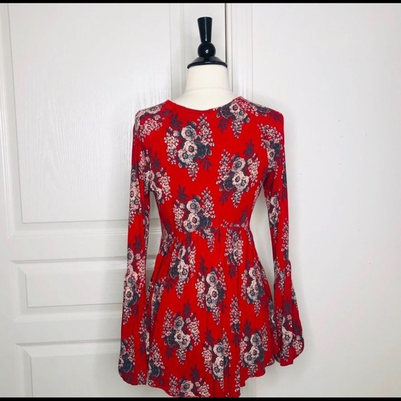 Free people speak easy tunic boho bell sleeve, Deep V neck - Picture 3 of 3